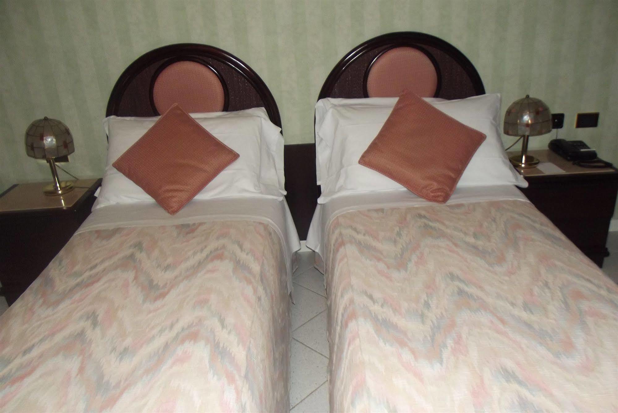 Albergo Sapori Tole Exterior photo